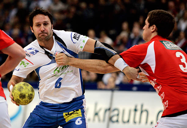 年轻球员与 年轻球员与